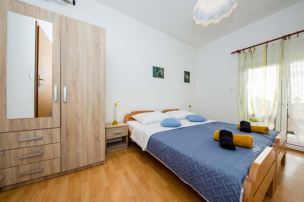 Apartmani Luka Banjol Buitenkant foto