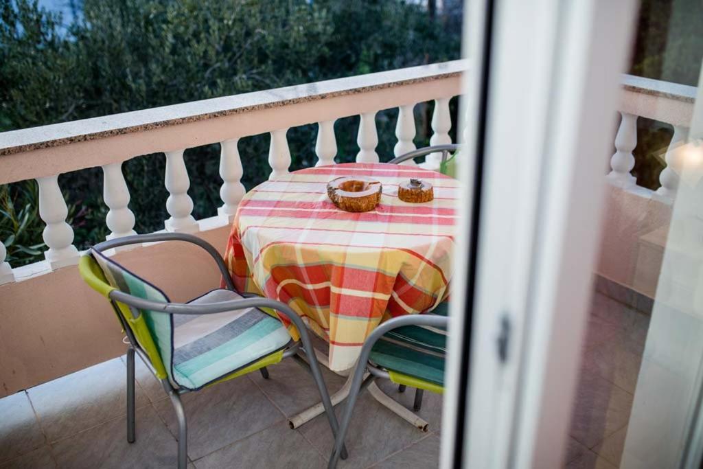 Apartmani Luka Banjol Buitenkant foto