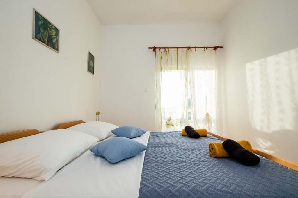 Apartmani Luka Banjol Buitenkant foto