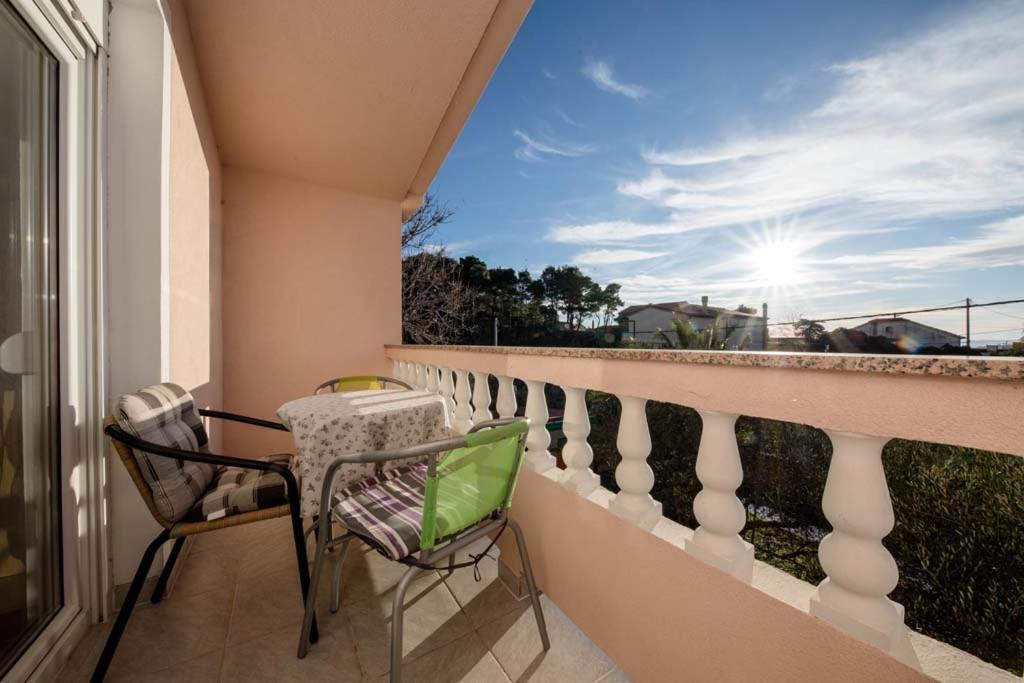 Apartmani Luka Banjol Buitenkant foto