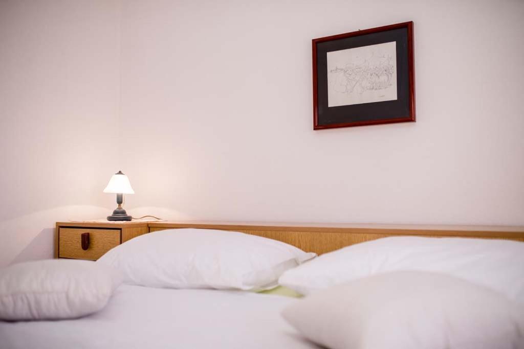 Apartmani Luka Banjol Buitenkant foto
