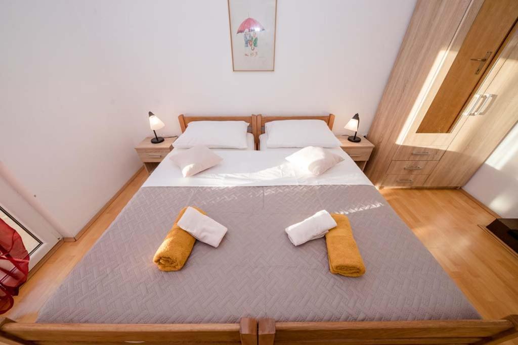 Apartmani Luka Banjol Buitenkant foto