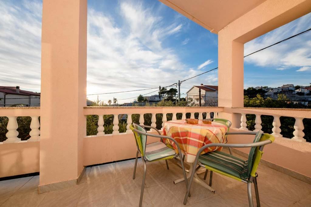Apartmani Luka Banjol Buitenkant foto
