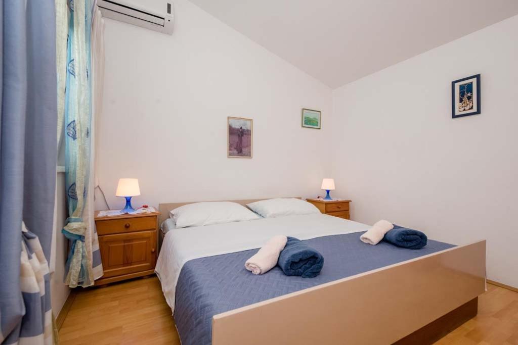 Apartmani Luka Banjol Buitenkant foto