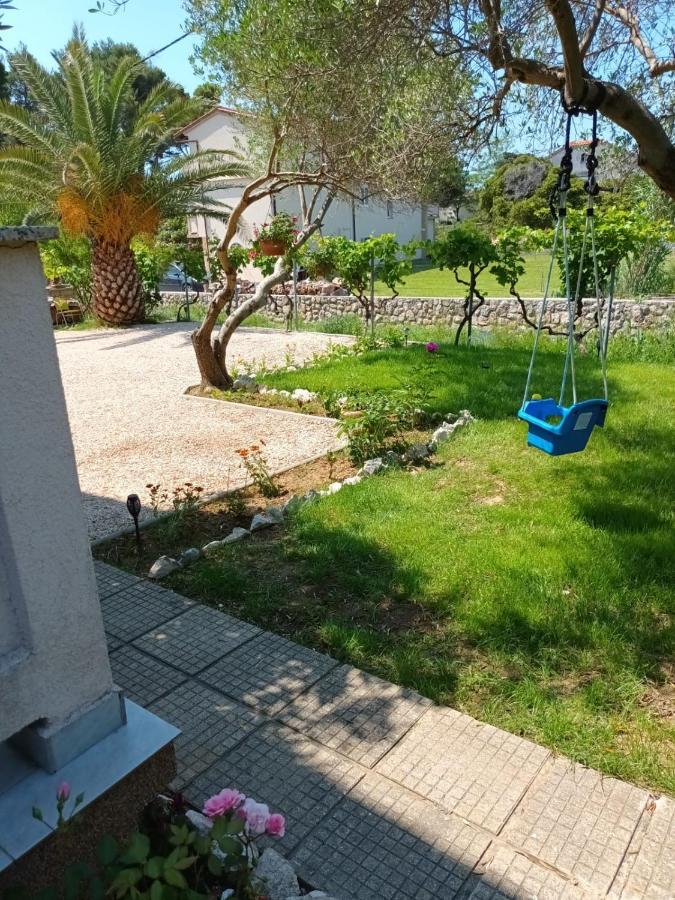 Apartmani Luka Banjol Buitenkant foto