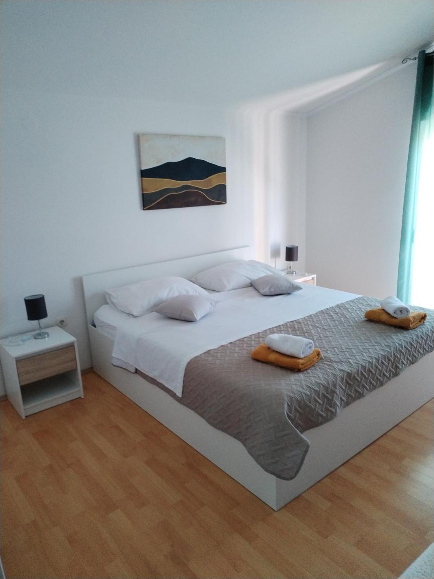 Apartmani Luka Banjol Kamer foto