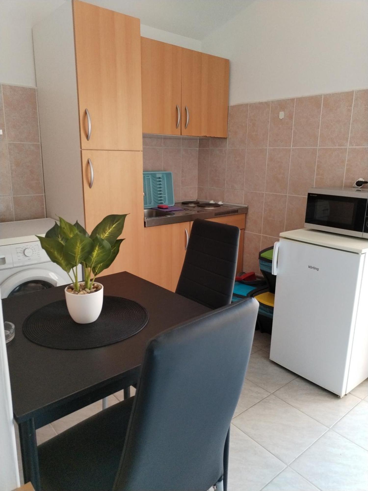 Apartmani Luka Banjol Kamer foto