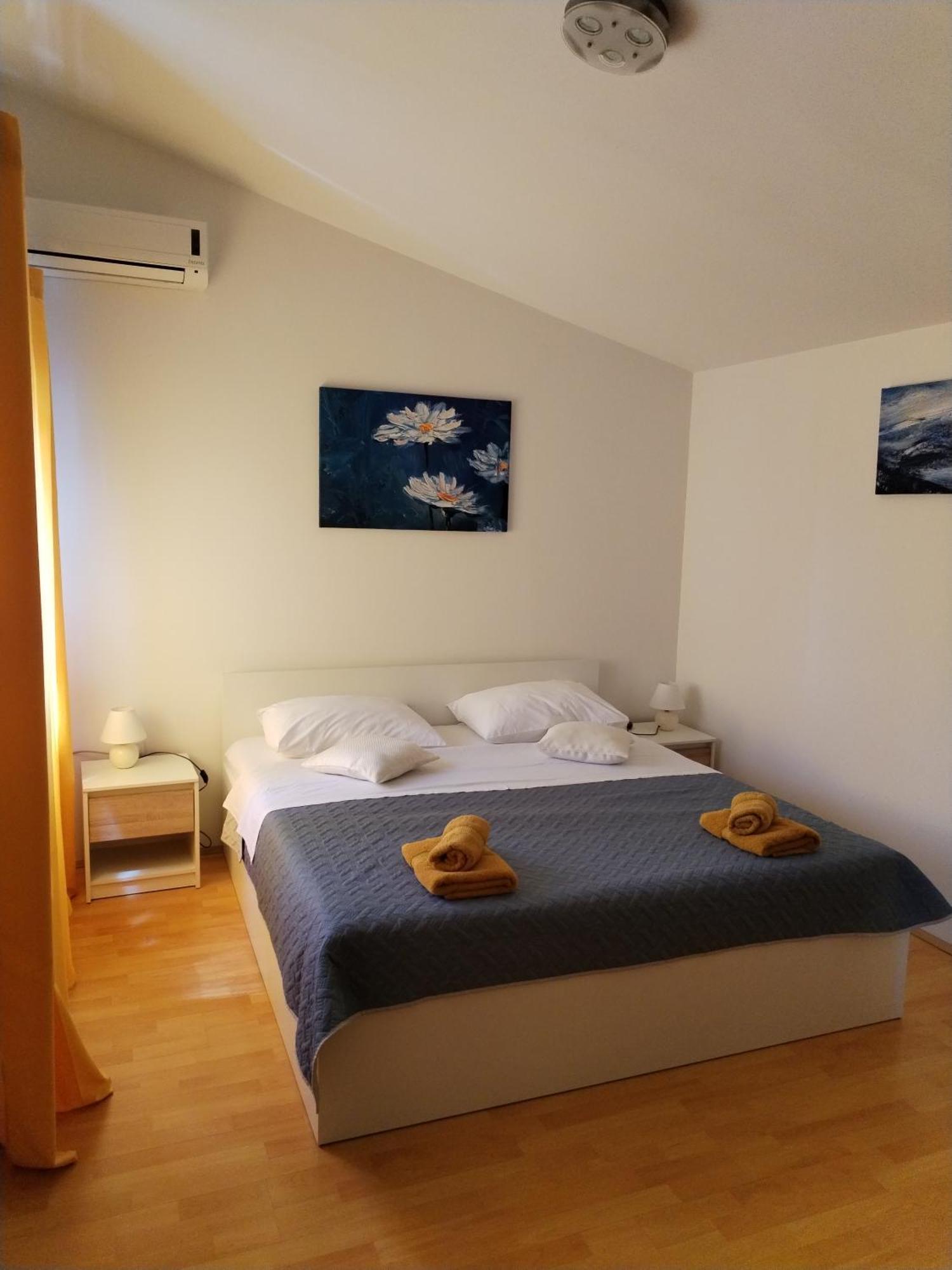Apartmani Luka Banjol Kamer foto